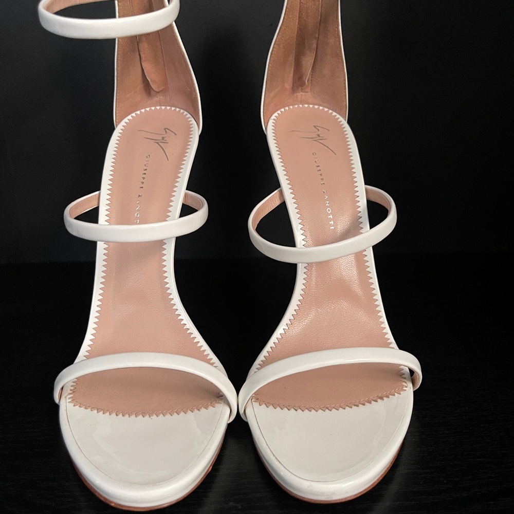 Authentic Giuseppe Zanotti